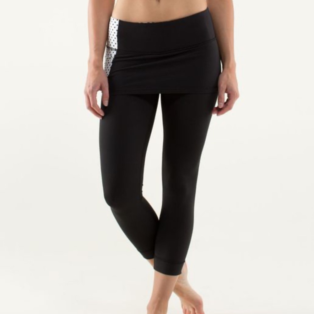 LULULEMON A Go Go Crop Skirted Leggings Size 4